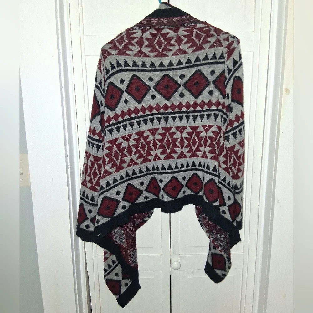 A Knitch Above Geometric Pattern Sweater Cardigan - Red and Black - Picture 7 of 8